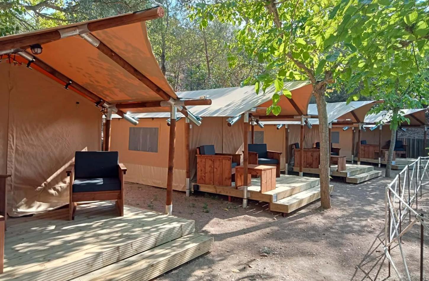 Camping Cala Pola Tossa de Mar Bagian luar foto